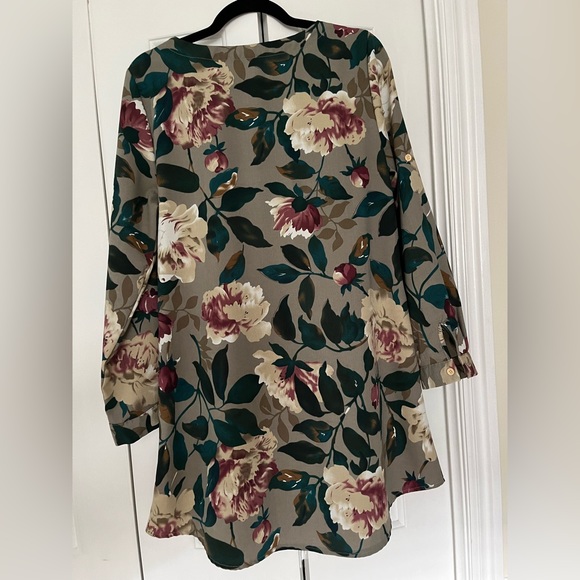 Burlap Apparel Floral Shift Dress - Picture 5 of 10